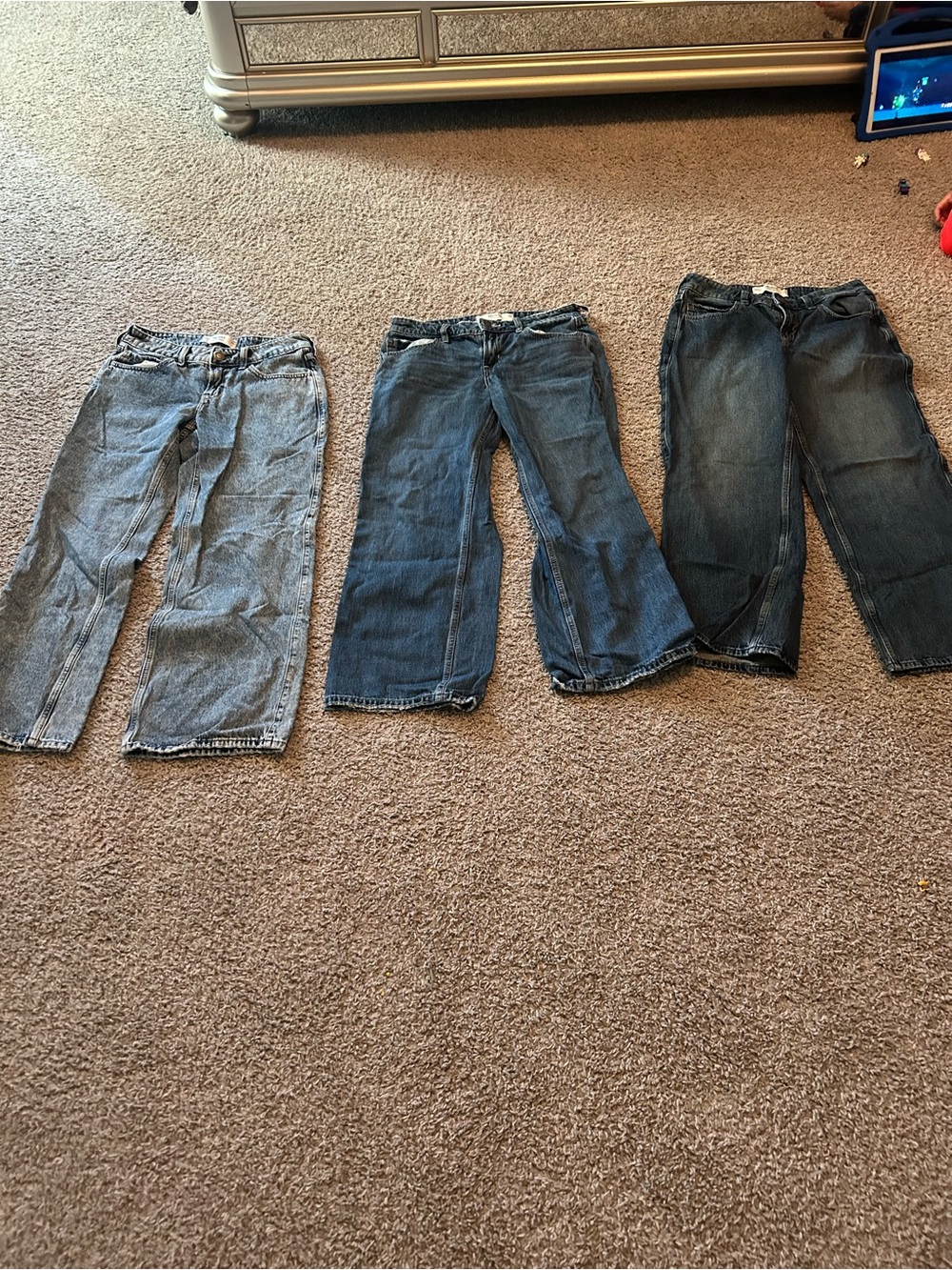 Hollister Jeans Lot of 3 Size 2 / 26 Short Low Rise Denim Women’s 28” Inseam - Picture 6 of 16